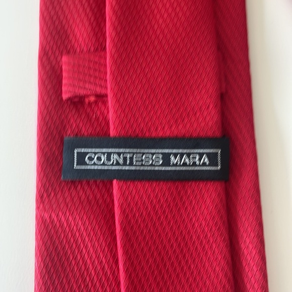 Red Textured Men’s Tie - Countess Mara - Picture 5 of 8